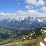 Appartement In Near Lift *