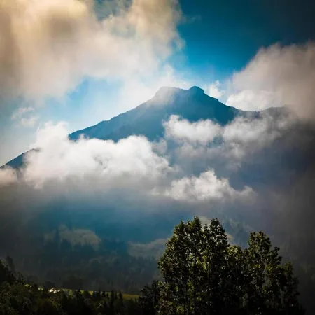 In Near Lift * Flachau